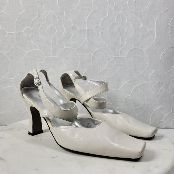 Apostrophe Cate Heels Womens 7.5 White Leather Square Toe Bridal‎ Wedding Party - Picture 3 of 16